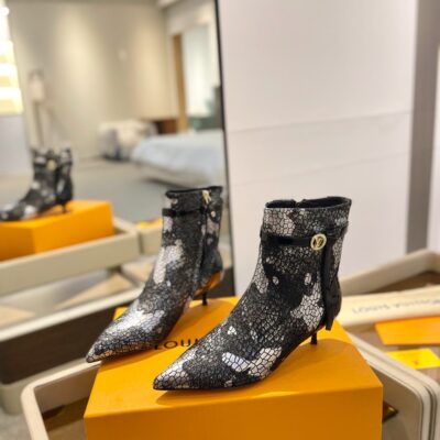 LV 頂級秋冬專櫃走秀短靴 女士楦型精緻 4公分跟