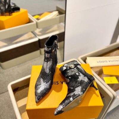 LV 頂級秋冬專櫃走秀短靴 女士楦型精緻 4公分跟