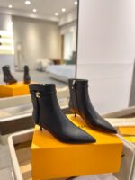 LV 原單冬季專櫃走秀短靴 女士楦型精緻 4公分跟