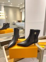 LV 原單冬季專櫃走秀短靴 女士楦型精緻 4公分跟