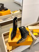 LV 黑色復刻秋冬專櫃走秀短靴 女士高貴楦型