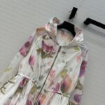 Loewe 復刻版 麗春花印花防曬連帽輕薄外套 夢幻花卉設計 減齡百搭潮流