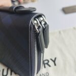 Burberry一比一男士雙拉手包煙熏格PVC牛皮2025精品實用設計