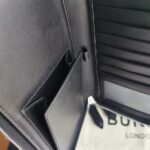 Burberry一比一男士雙拉手包煙熏格PVC牛皮2025精品實用設計