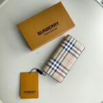 Burberry頂級原單雙折錢夾格紋牛皮立體徽標經典設計