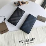 Burberry高仿長款西裝夾煙熏格PVC納帕皮經典質感