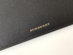 Burberry高仿House格紋拼粒紋皮革拉鏈收納袋纖巧便攜新品