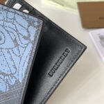 Burberry高仿London格紋馬術騎士短款錢夾粒面小牛皮新品