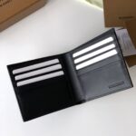Burberry高仿London格紋馬術騎士短款錢夾粒面小牛皮新品