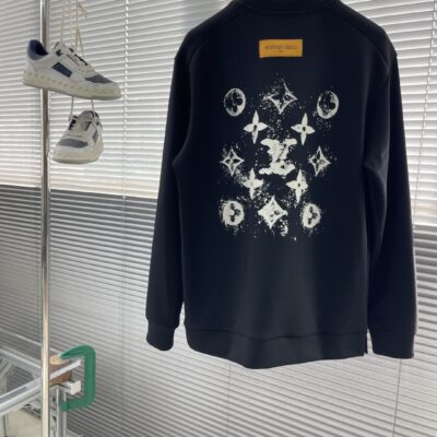 LV高仿黑色圓領衛衣 秋冬新款男士棉質爆款刺繡上衣 舒適百搭時尚精品