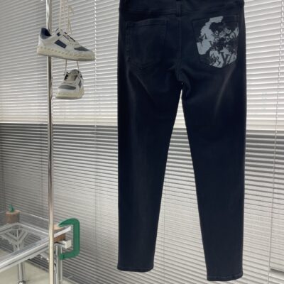 LV高仿黑色秋冬新款牛仔褲 男士顯瘦修身版型 百搭時尚長褲