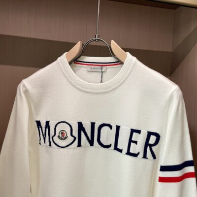 Moncler高仿白色男士圓領毛衣冬季新品羊毛混紡時尚百搭上衣