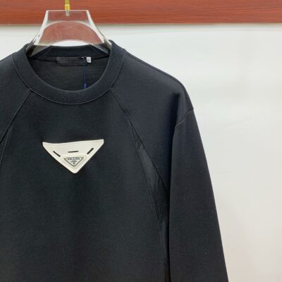 Prada 普拉達 黑色頂級圓領衛衣 男女同款 精品一比一復刻版 精美刺繡工藝
