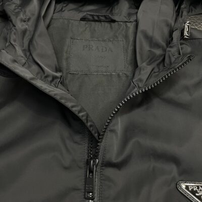Prada 普拉達 最新時尚連帽夾克 男女同款 精品一比一復刻版 奢華保暖外套