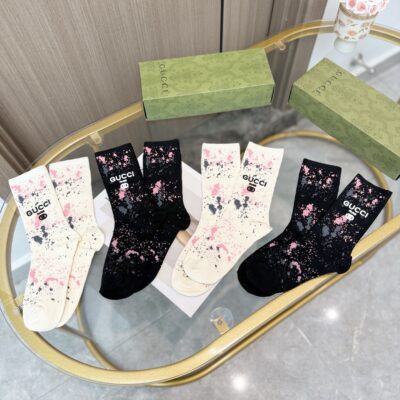GUCCI高仿中筒襪四雙裝時尚潮流奢華必備