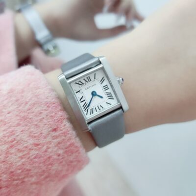 Cartier高仿Tank Française腕錶法國坦克女錶經典方形設計精品推薦