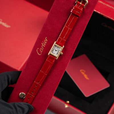 Cartier一比一Mini Tank Louis Cartier腕錶綠皮金殼小巧精緻女錶