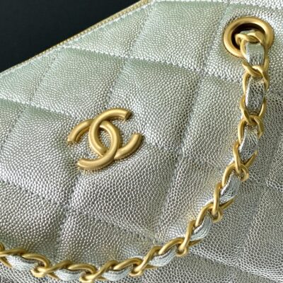 Chanel 原單銀灰菱格鏈條肩背包 閃耀金扣時尚奢華風AS5791