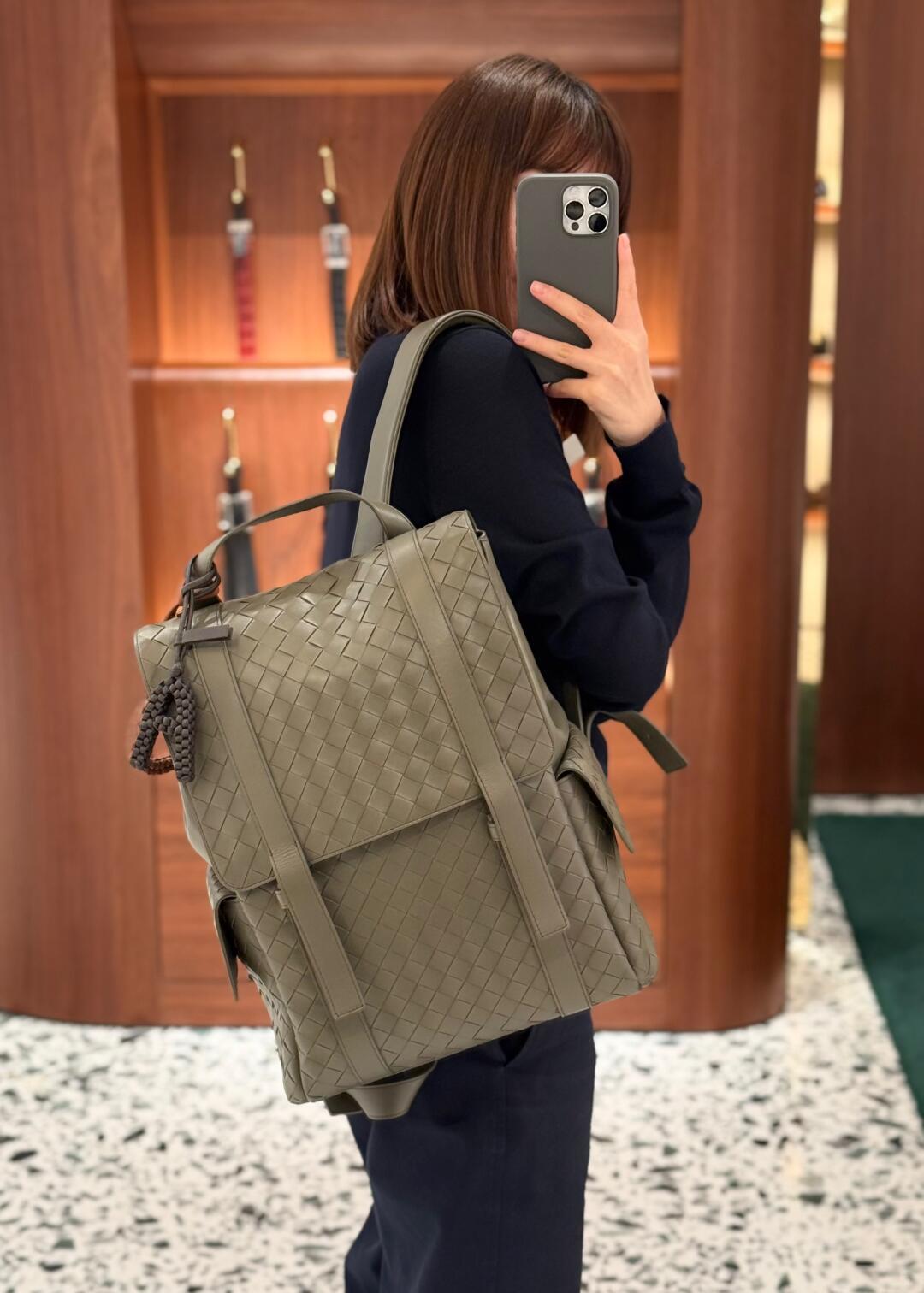 高仿BOTTEGA VENETA包包：解讀頂級編織工藝與精品復刻美學