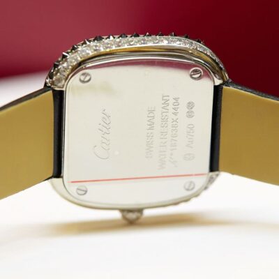 卡地亞（Cartier）復刻版方形女錶黑色皮帶典雅時尚設計