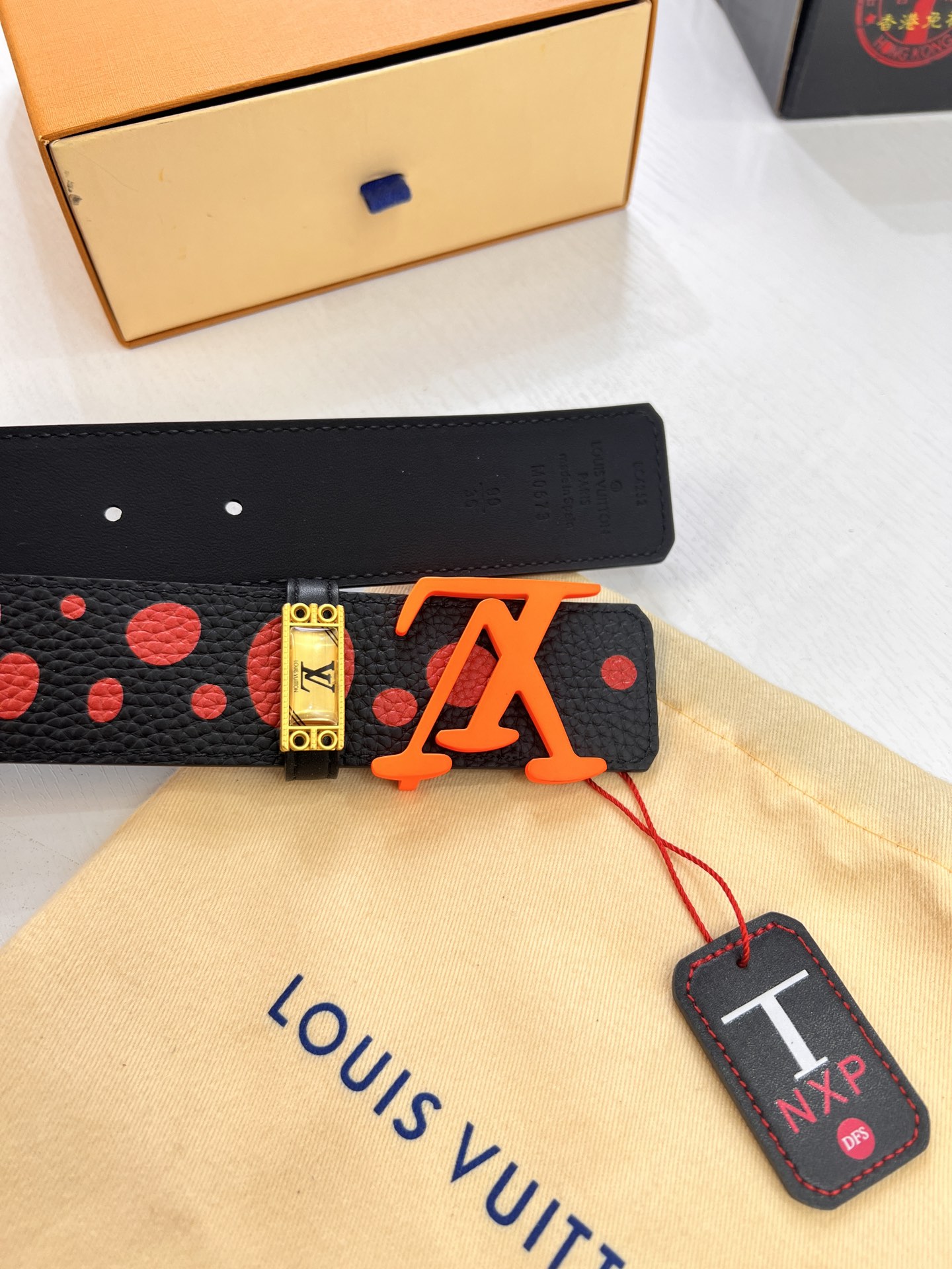 高仿LV皮带全解析:以精湛工艺,重现路易威登的经典与实用