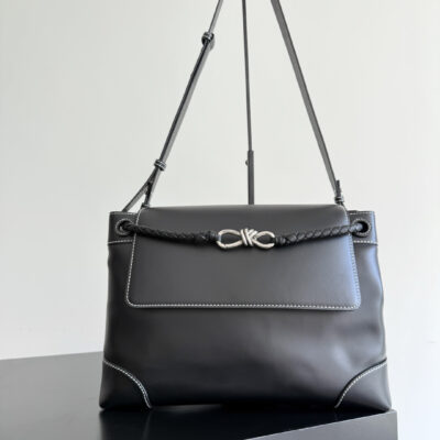 Bottega Veneta 風格靈感 編織繩扣翻蓋肩背包 黑色 極簡通勤款