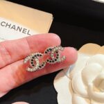 Chanel一比一耳環雙C珍珠拼色鑲鑽設計優雅氣質名媛風格
