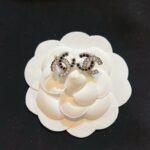 Chanel一比一耳環雙C珍珠拼色鑲鑽設計優雅氣質名媛風格