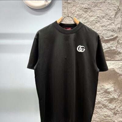 Gucci短袖T恤高仿2026經典黑色刺繡款舒適百搭精品推薦