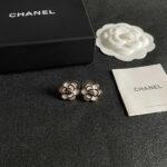 ChanelA貨耳環山茶花雙C標誌設計優雅氣質經典名媛風格