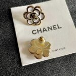 ChanelA貨耳環山茶花雙C標誌設計優雅氣質經典名媛風格