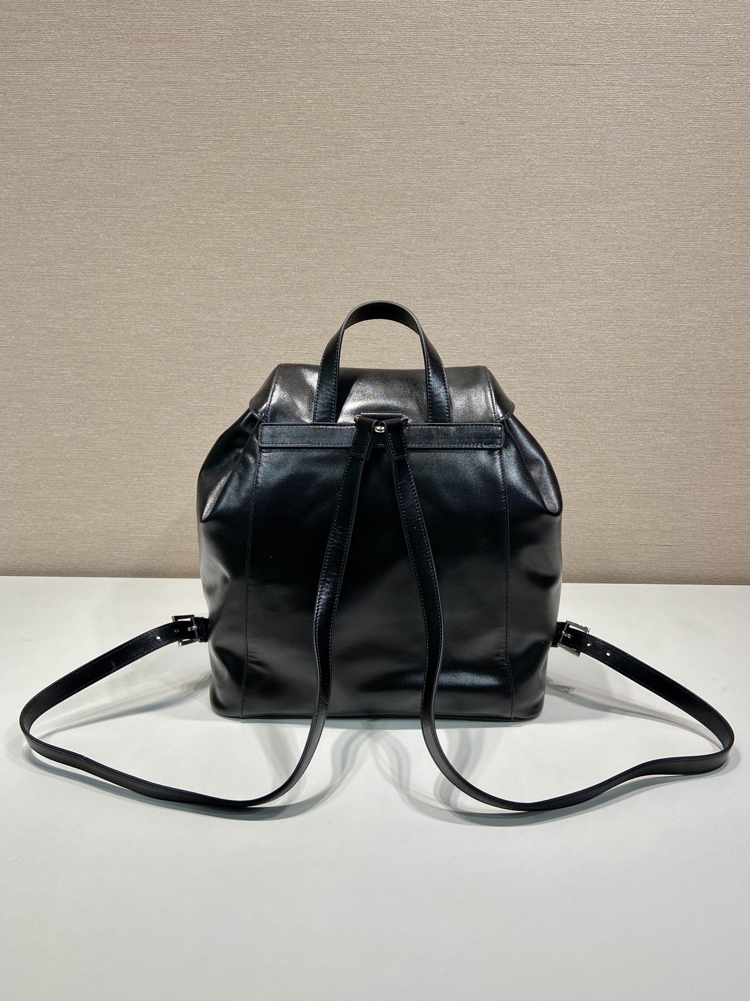 頂級原單 Prada1BZ811B 油蠟小牛皮雙肩背包