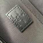 Louis Vuitton高仿Soft Trunk黑色Monogram斜背包潮流男士精品方形郵差包