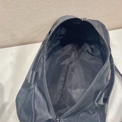 頂級原單 Prada2VC015A 三角徽標降落傘布旅行包