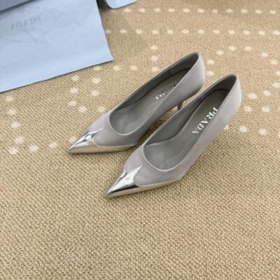 Prada高仿尖頭高跟鞋灰色拼接金屬鞋頭細跟設計優雅氣質精品女鞋
