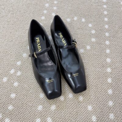 Prada一比一瑪麗珍低跟鞋黑色方頭細帶扣設計優雅復古氣質女鞋