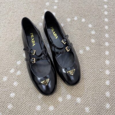 Prada頂級原單雙帶瑪麗珍平底鞋黑色三角Logo復古優雅百搭女鞋