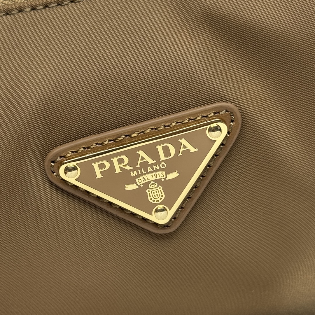 頂級原單 Prada1BC264 Re-Nylon 探索包 尼龍拼小牛皮斜背包