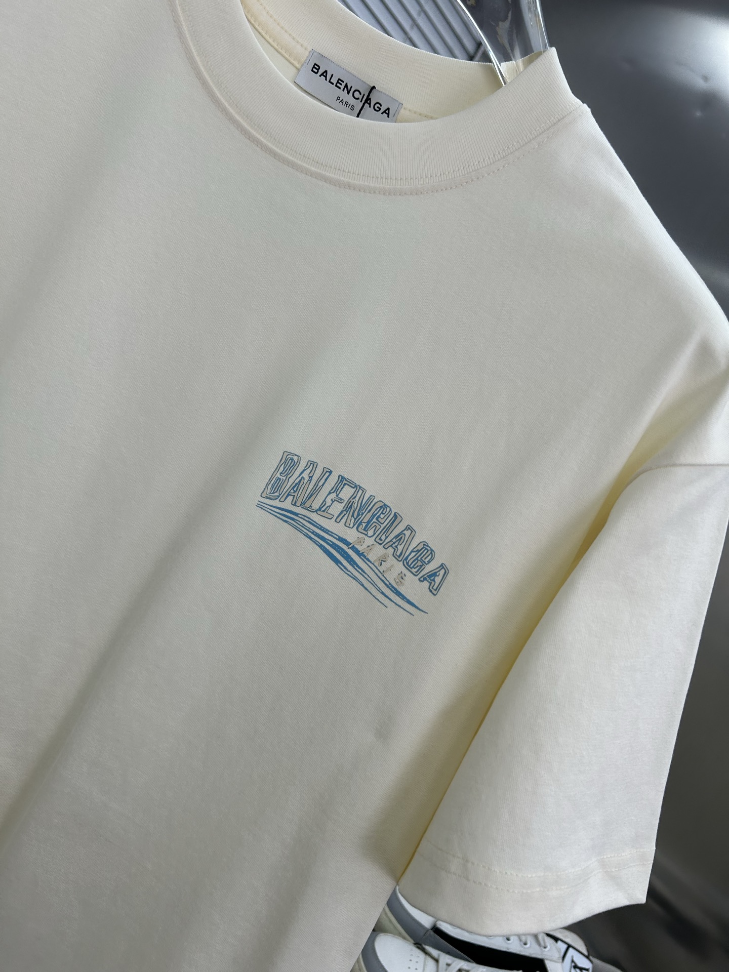 Balenciaga精品仿製短袖T恤奶油白字母刺繡設計簡約百搭新品歐美時尚風