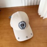 Chrome Hearts高仿十字徽章棒球帽米白色刺繡設計百搭休閒精品仿製款