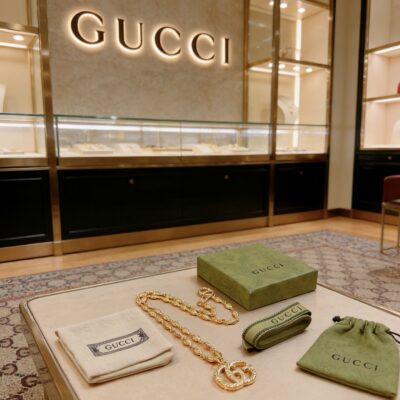 Gucci高仿項鍊雙G鏈條設計復古金色奢華時尚高端風格