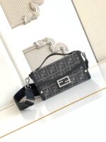 Fendi原單級Baguette Soft Trunk 7VA565 FF提花斜背包