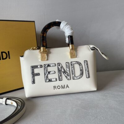 Fendi一比一By The Way Boston白色手提包玳瑁手柄時尚斜背包義式精品風