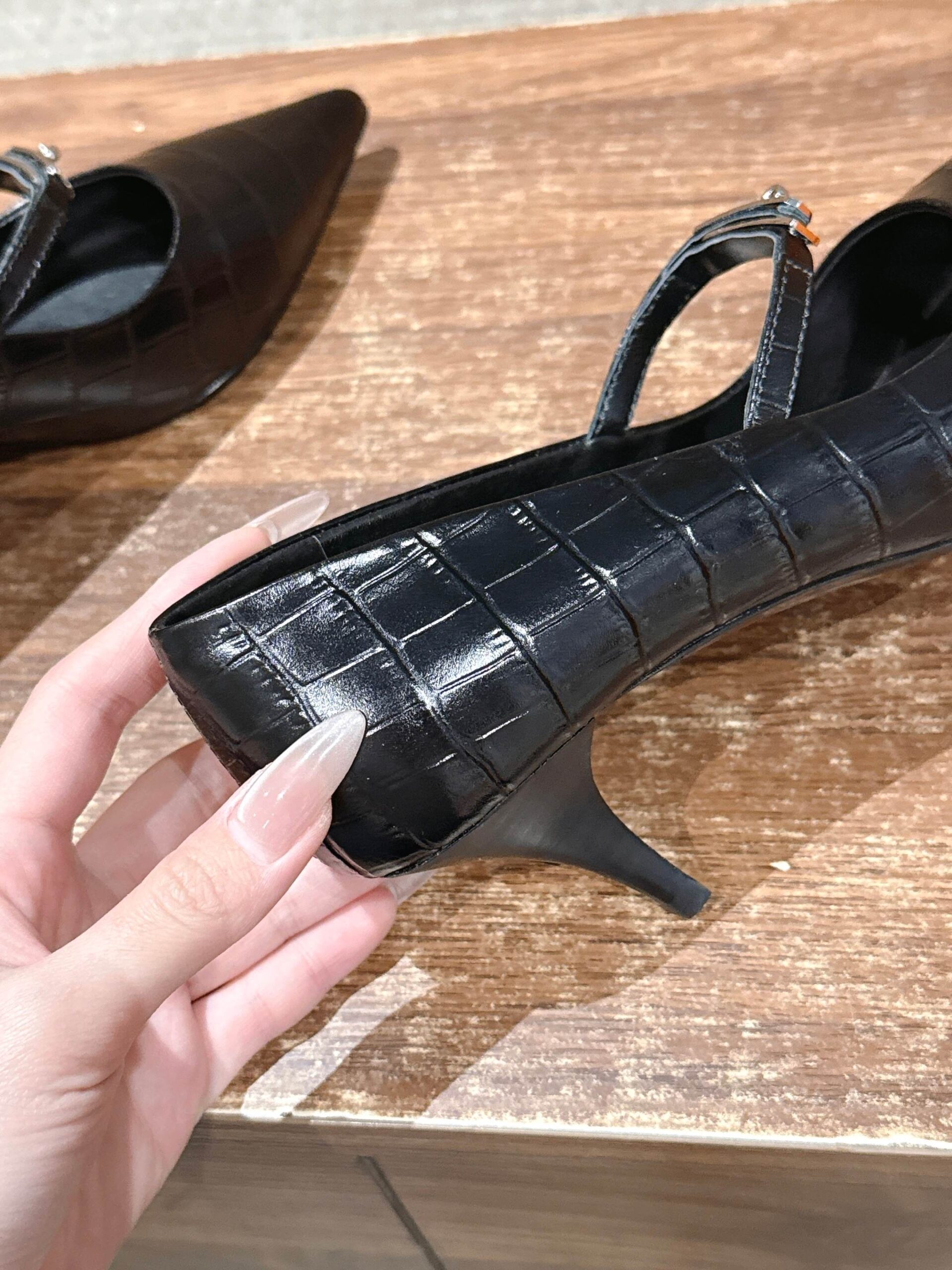Hermès高仿Mary Jane黑色鱷魚壓紋高跟鞋一比一復刻尖頭細帶氣質單鞋