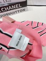 Miu Miu高仿粉色條紋針織Polo短袖上衣一比一復刻學院風少女感毛衣