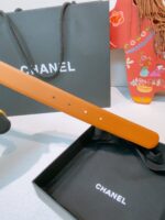 香奈兒高仿皮帶雙C雕紋扣頭焦糖色拼接設計優雅百搭2026新款法式風格