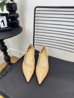 Chanel高仿瑪莉珍尖頭高跟鞋米杏色漆皮單帶設計優雅氣質風格