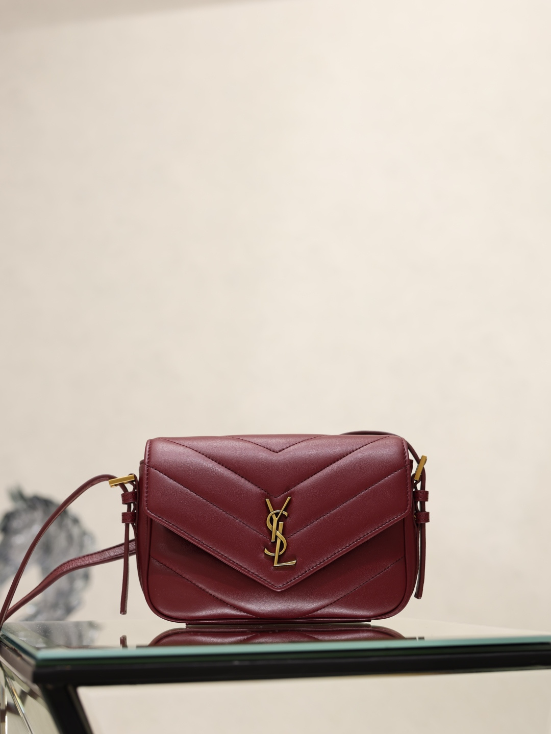 YSL精品仿製Loulou Puffer信封斜背包酒紅色V字絎縫法式優雅女包873156