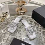Chanel高仿銀色山茶花夾腳拖鞋精品涼鞋夏季時尚百搭款