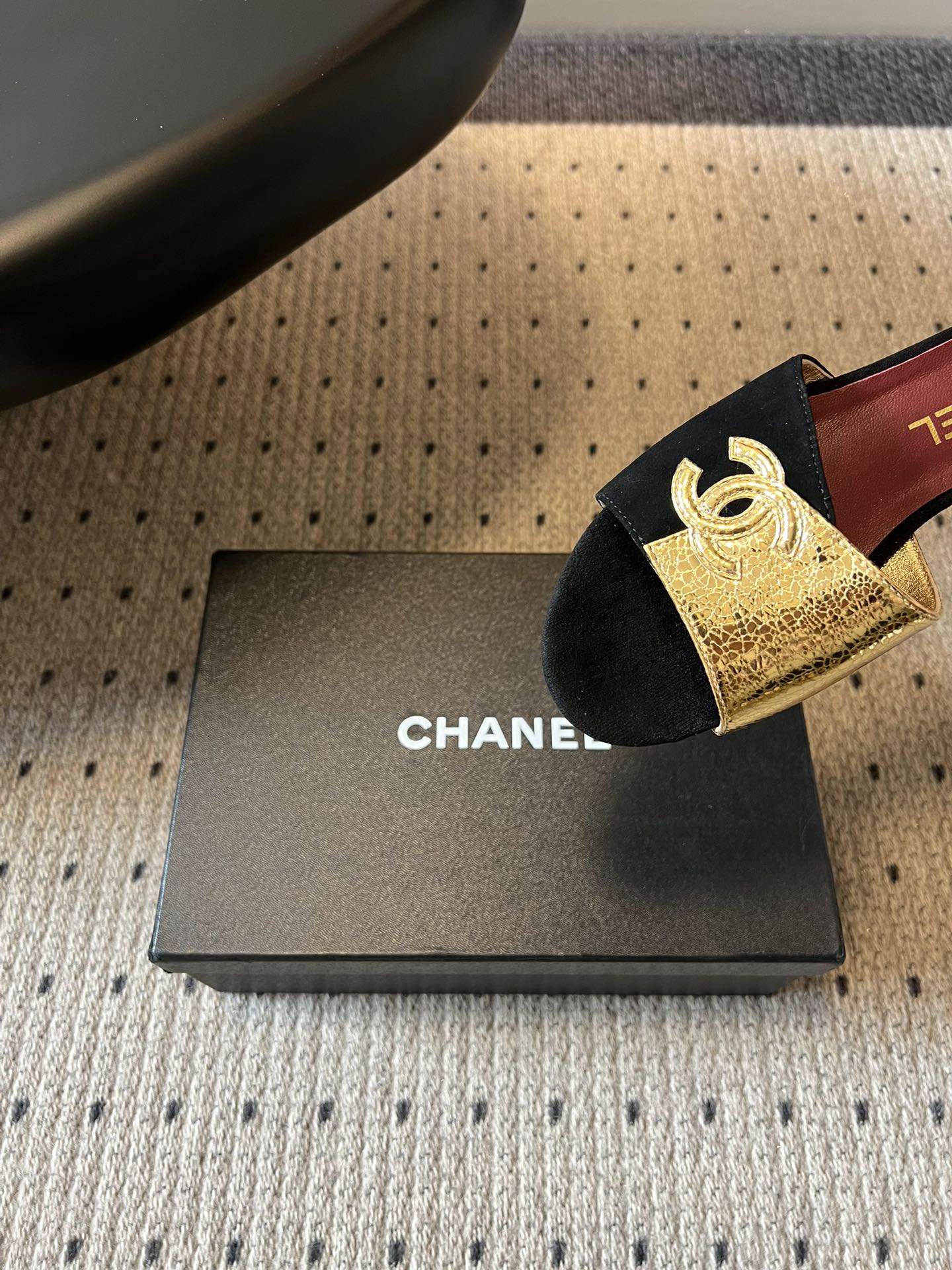 Chanel高仿金色雙C拖鞋精品拼色平底涼鞋時尚百搭女款
